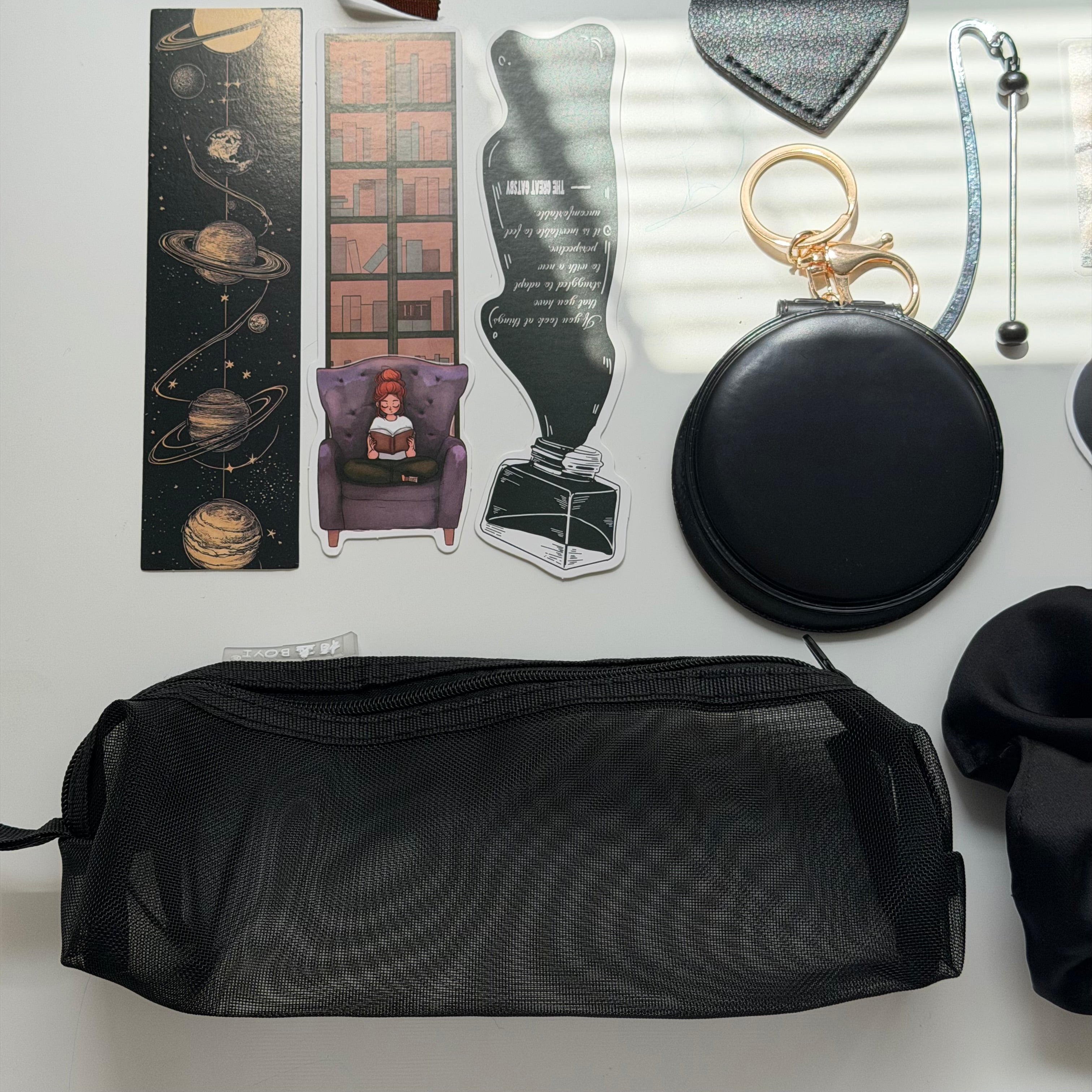 ✨ Dream in Black Box