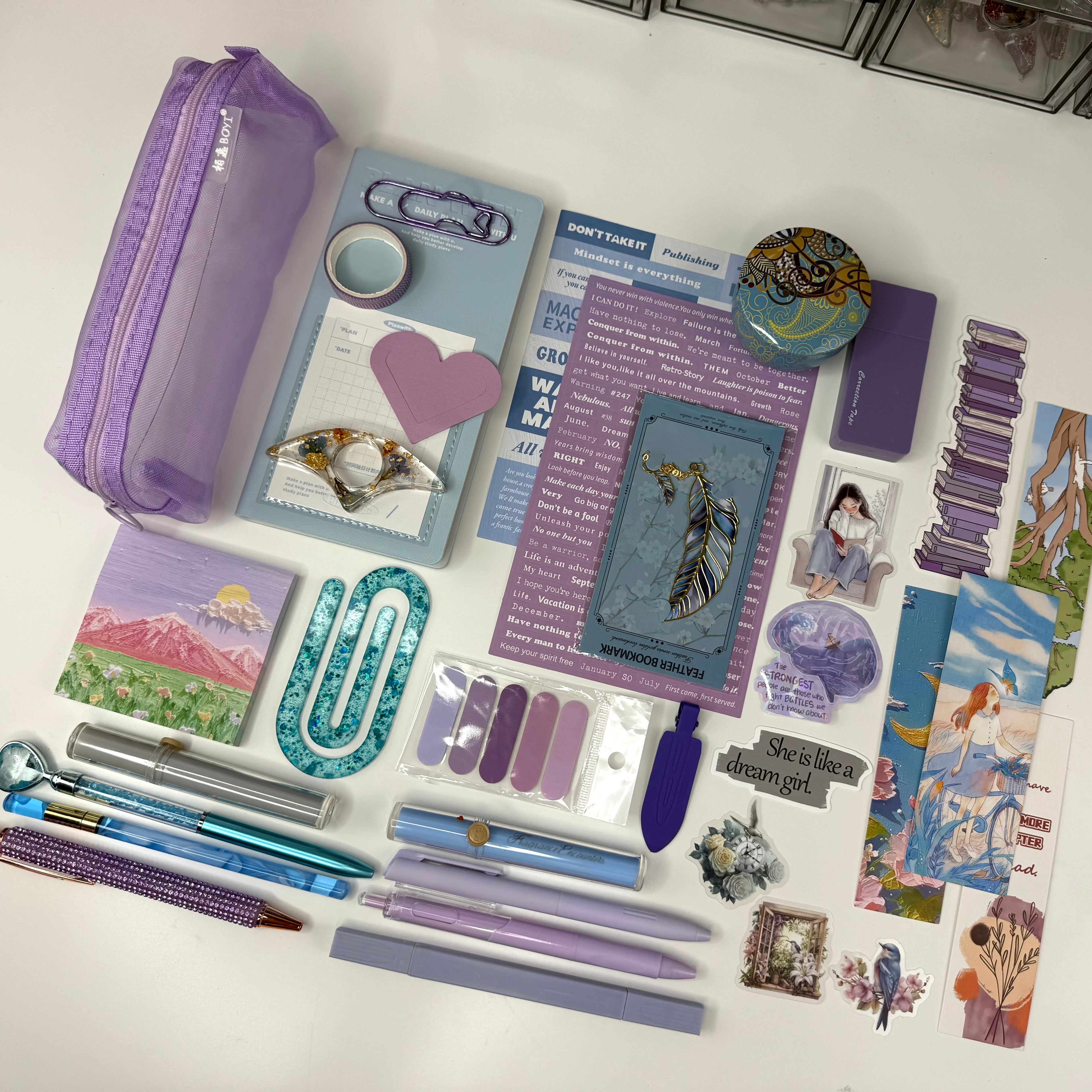 Mistery Box | 2 colors | 15 items